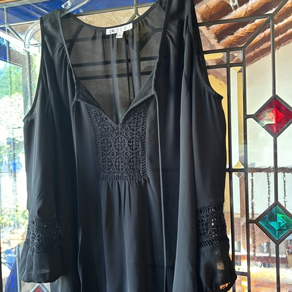 Black 3/4 sleeve blouse - Picture 3 of 5